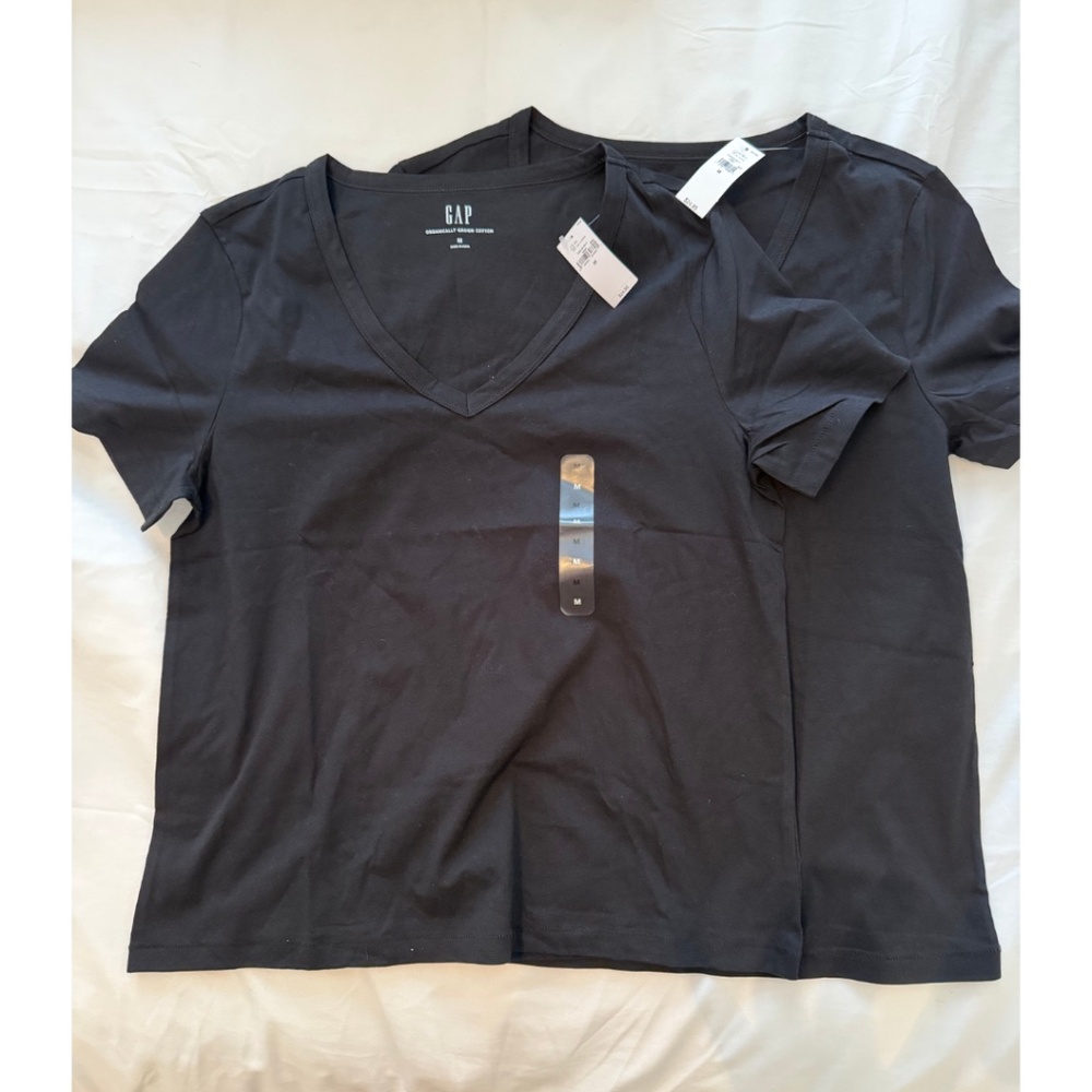 Gap BUNDLE 3 Organic Cotton VintageSoft V-Neck T-Shirt - Picture 15 of 15